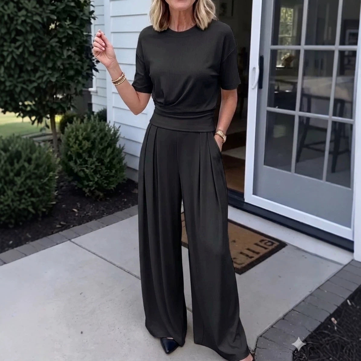 Women's Elegant 2-Piece Summer Set - Wide Leg Pants & Crew Neck Top